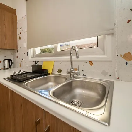 Near Center 1 Bedroom Flat Lejlighed