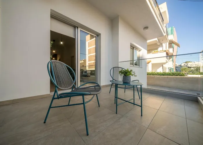 アパート Near Center 1 Bedroom Flat *