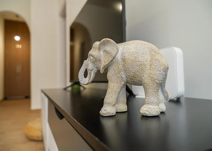 Near Center 1 Bedroom Flat Nikósie