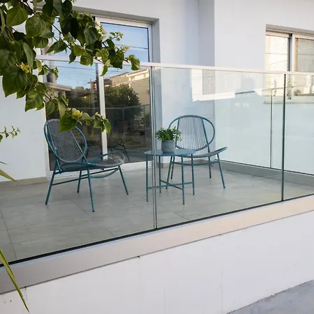 Near Center 1 Bedroom Flat